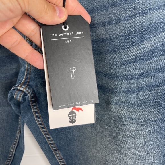 NWT The Perfect Jean 31W X 26L Slim Fit Cowboy Yellow Tint - Picture 5 of 11